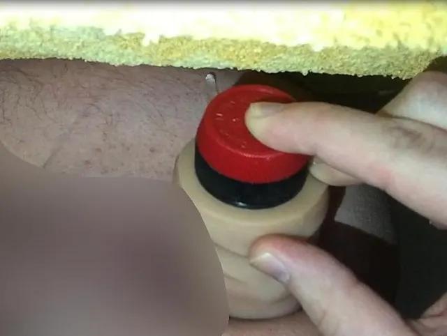 30 - Monsterdildo Verschwunden