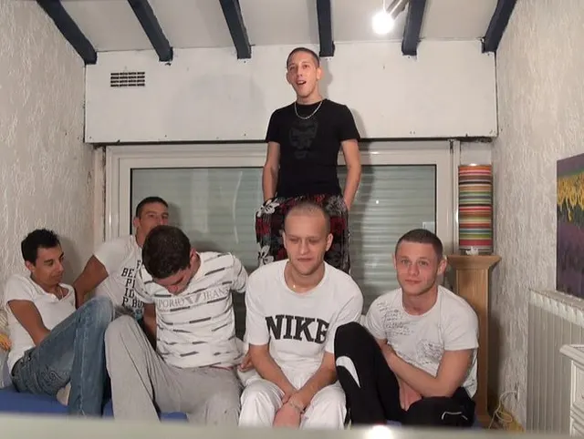 spezieller Twink Gangbang