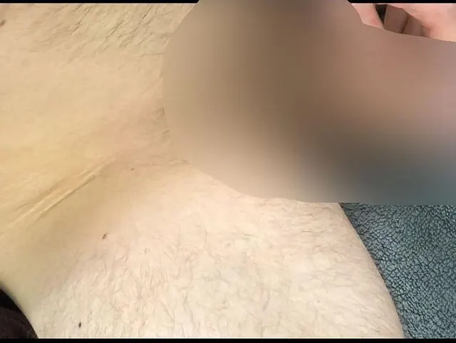Video 082 - Maxi spielt mit seinen Dilatoren Cam 1 Teil 1-2