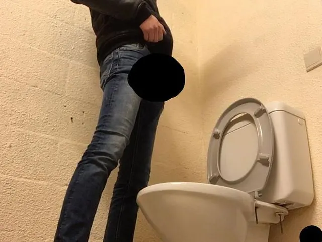 to bad there was no urinal