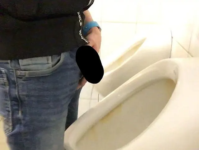 I love urinals