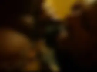 Im Pornokino einen schwarzen geblasen