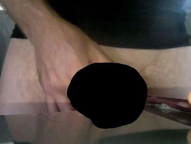 EXTREME! Abspritzen mit Pinsel im Pissloch!!