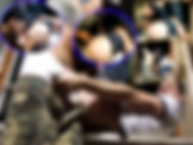 Am offenen Hotelfenster Teen Pussyhole gefingert