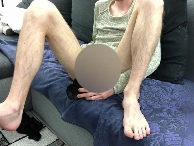 Video 188 - Monsterdildo - Cam 1 Teil 2-4